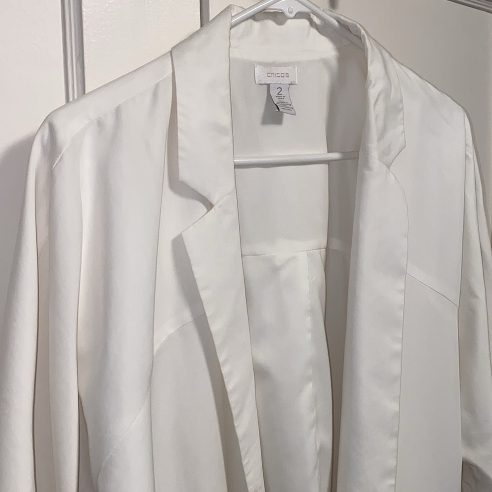 Chico’s Size 2 Cream Notch Collar Cuffed Sleeve Blazer - Picture 12 of 12